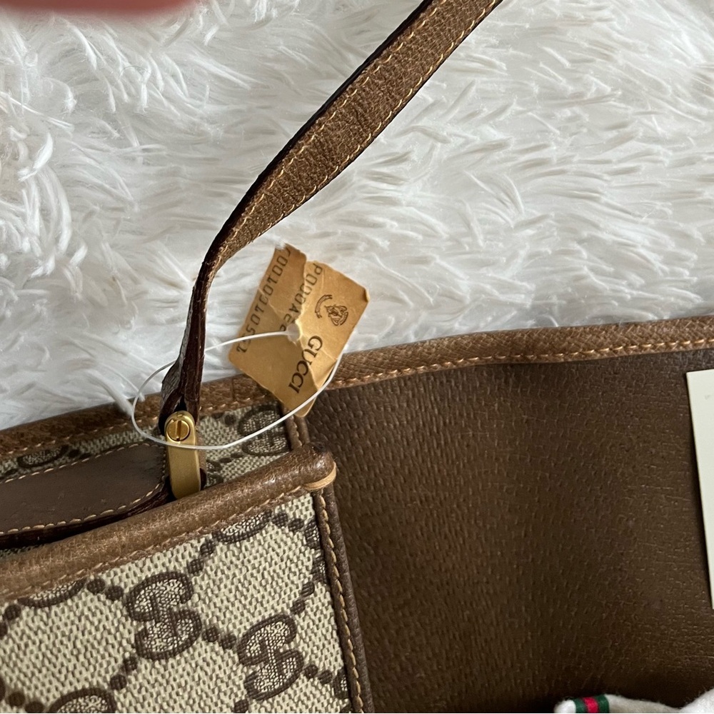 Gucci Beige and Brown Monogram Messenger Bag - Picture 3 of 12